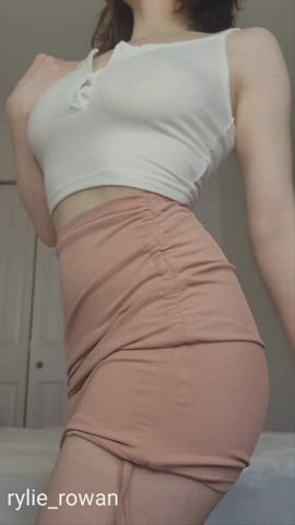 18 Years mature enormous titties Bouncing melons giant melons Perky ginger head teenie Titty Drop Porn GIF