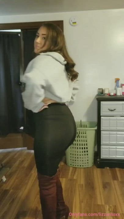 blowjob nasty Talk Doggystyle Feet Hotwife Interracial MILF Nails fiance Porn GIF