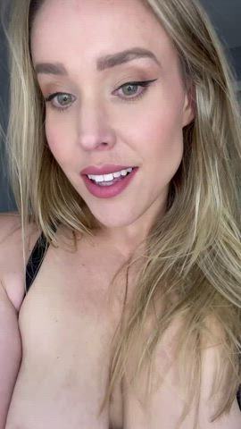 humongous boobs titties Bra Green Eyes Natural breasts Nipples Saggy melons boobies Titty Drop Porn GIF