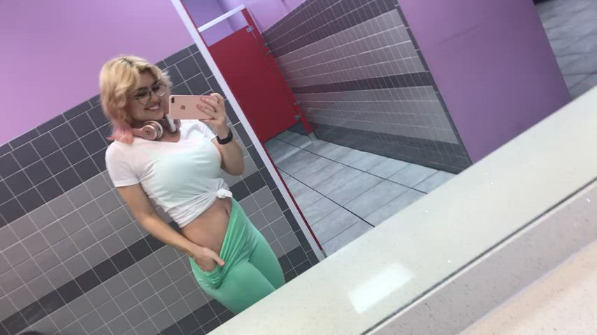 booty Spread humongous breasts blonde ass Plug Exhibitionism Exhibitionist Flashing Gym Public Yoga Pants Porn GIF