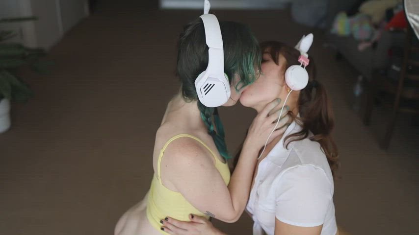 French Kissing Kiss Kissing Porn GIF