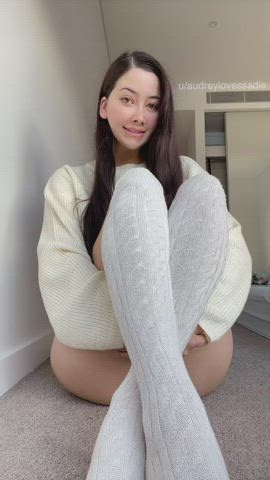 Australian sweet Masturbating Pale Pierced vagina twat Lips Porn GIF