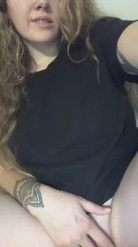 Amateur Clit Rubbing Fingering Hotwife Masturbating snatch pussy Lips Solo White girl girl chick Porn GIF