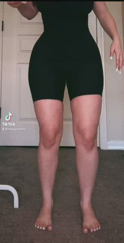 Curvy Hourglass TikTok Porn GIF