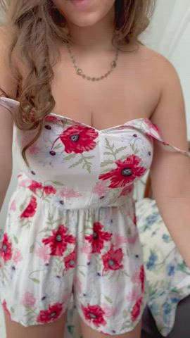 19 Years cougar Barely Legal tits Brunette Dress Natural melons snatch teenie Porn GIF