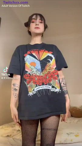 Nude OnlyFans pretty Susi teen TikTok Porn GIF