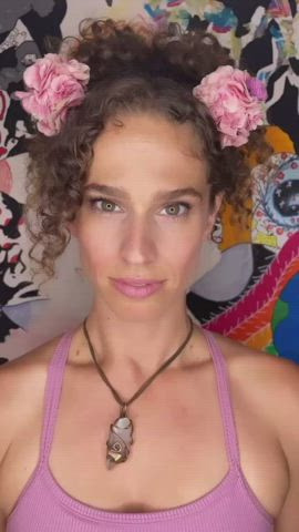 Close Up Green Eyes MILF Model OnlyFans climax gorgeous attractive Reaction Porn GIF