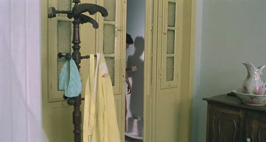 Bath CMNF Naked Porn GIF