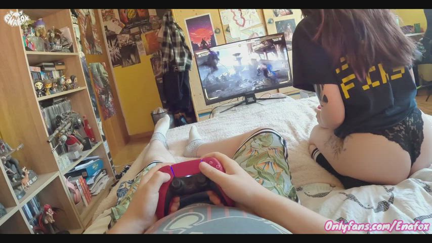 Amateur gigantic titties oral sex Cosplay Gamer chick girlfriend girl POV Rough fine Gaming lovers Porn GIF