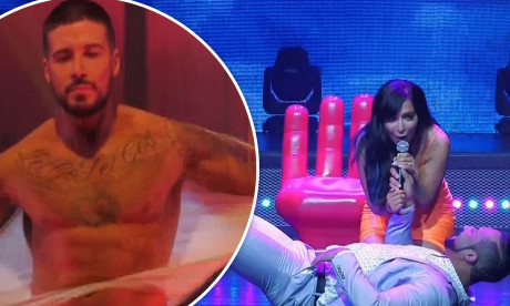 Jersey Shore Family Vacation Vinny Guadagnino Strips In Vegas As Angelina Pivarnick Goes Commando Mail