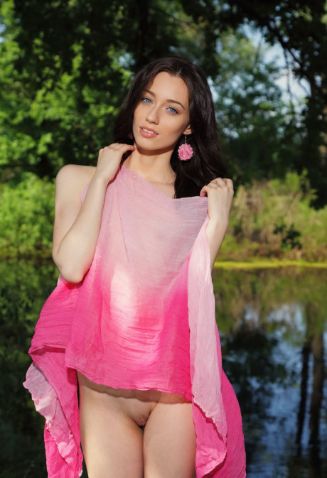 Blue Eyed Brunette With Small Tits And Very Big Pussy Lips Russian Sexy Girls Ko