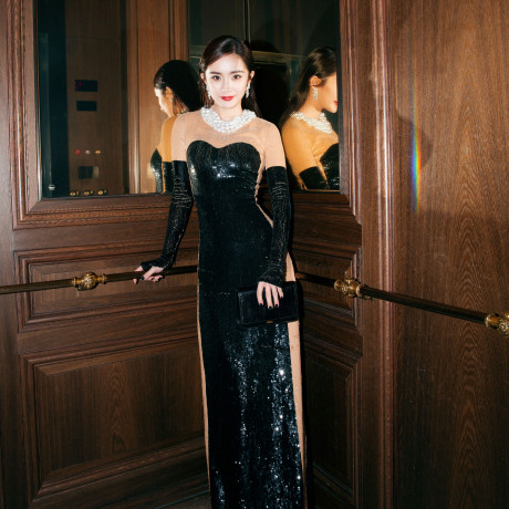 How Yang Mi Got Ready For The 2017 Gala