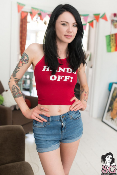 Nikki Grind Anal And