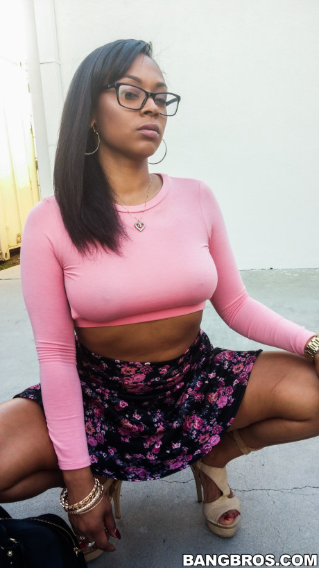 Porsha Carrera Is Making A Private Moms